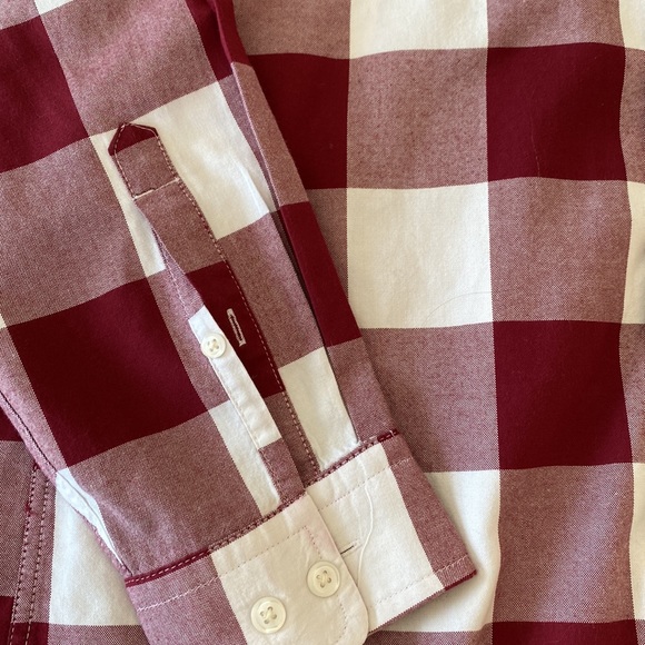 Express Soft Wash ButtonDown - Picture 3 of 6